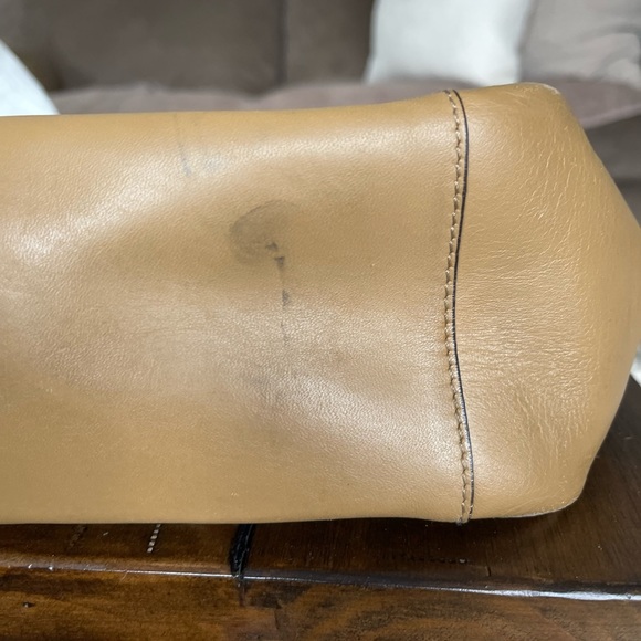 Authentic Coach Purse - Picture 5 of 9